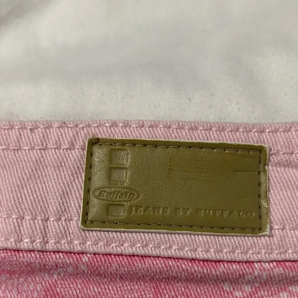 buffalo pink distressed